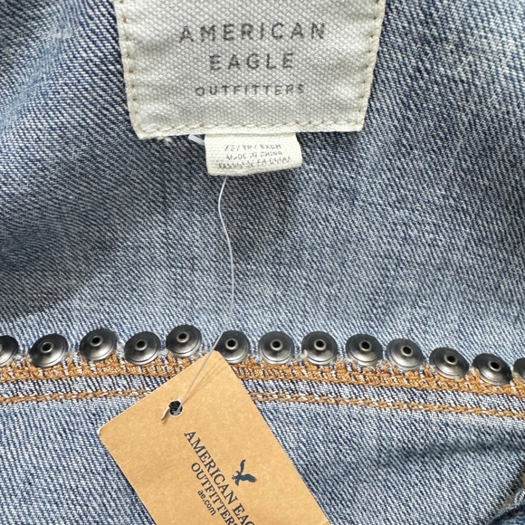 New American Eagle Outfitters Studded Denim Jacket Blue Distressed XS - Picture 10 of 12